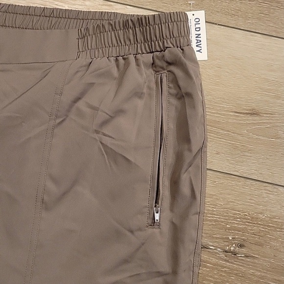 🫧NWT MIDRISE STRETCH JOGGERS OLD NAVY SIZE 2 XL COLOR “TEMPLE STONE”🫧 - Picture 6 of 9